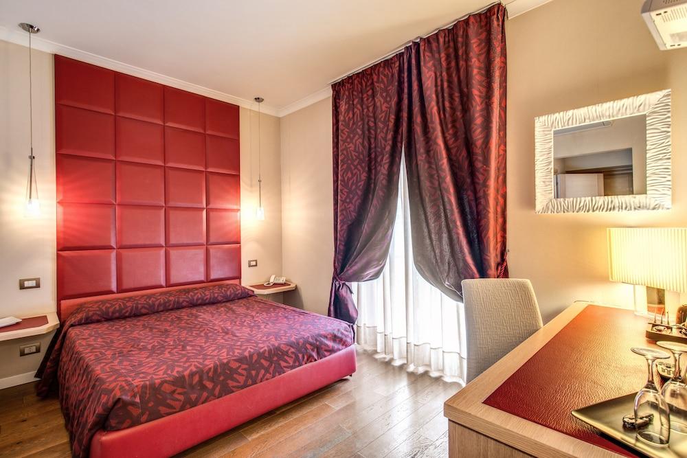 Roma Boutique Hotel Esterno foto